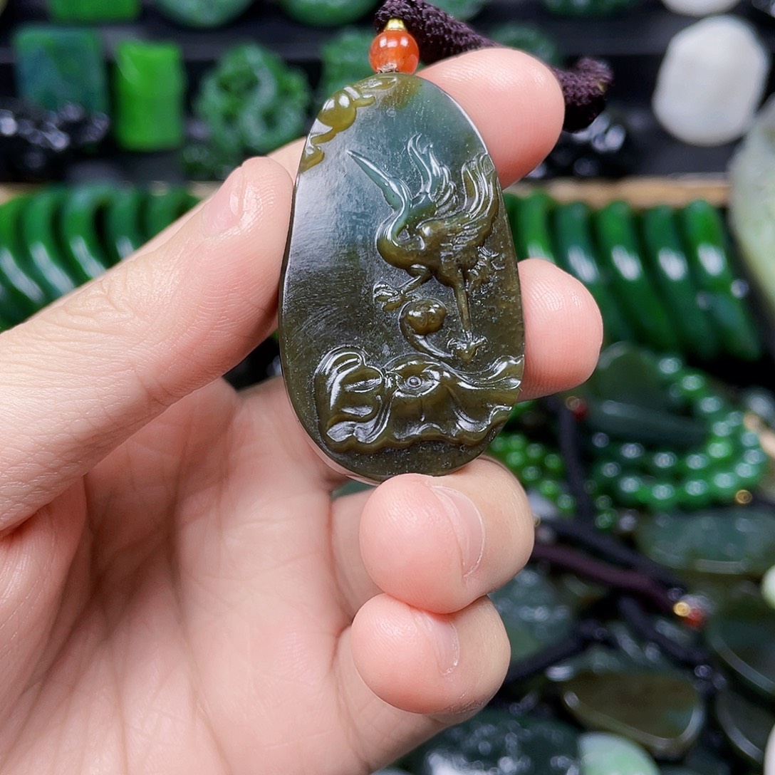 和田玉未镶嵌珠宝奇石