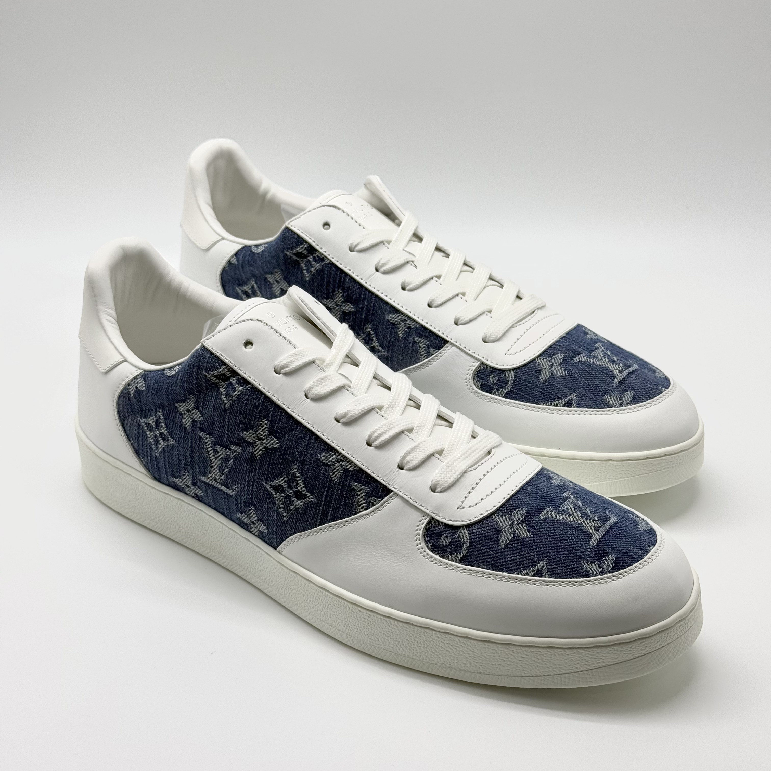 未使用 LouisVuitton/路易威登 白蓝拼色牛仔老花满印板鞋 多尺码
