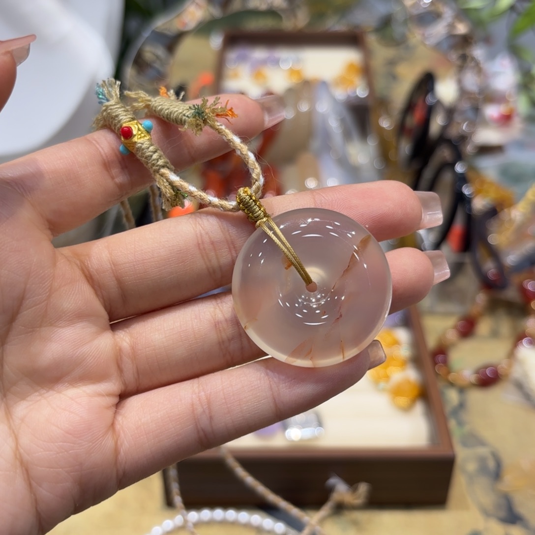 加***洲玛瑙/玉髓未镶嵌颈饰