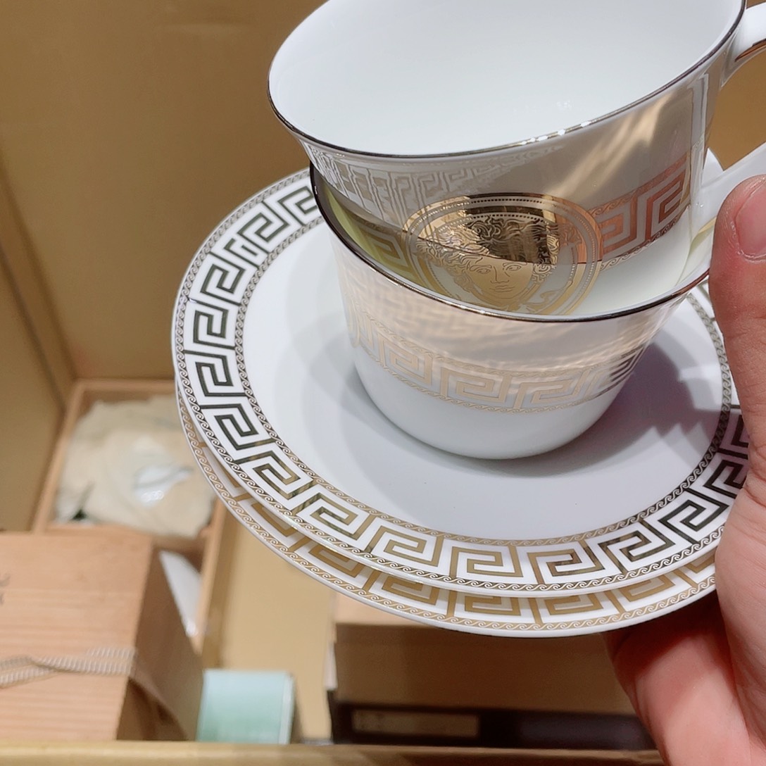 兔****中古物品，谨慎参拍