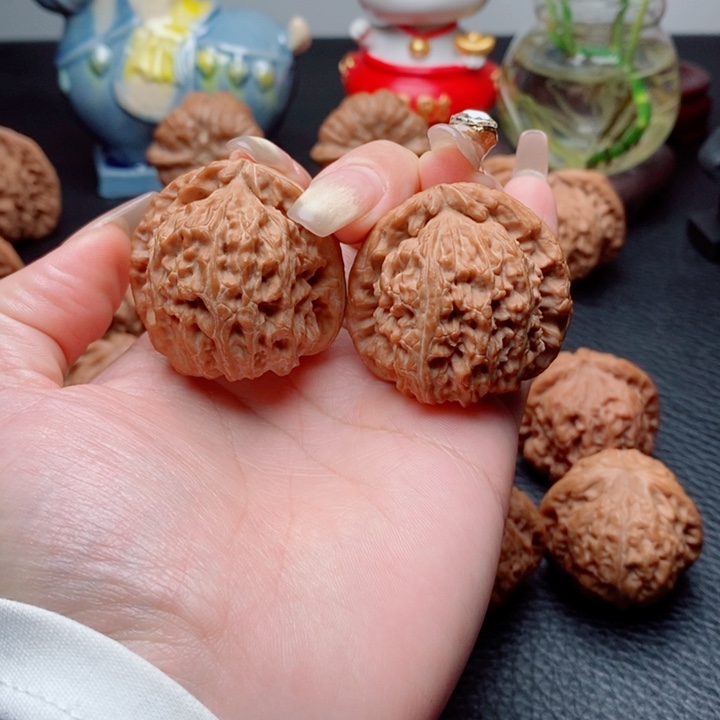 把件文玩核桃三角白38