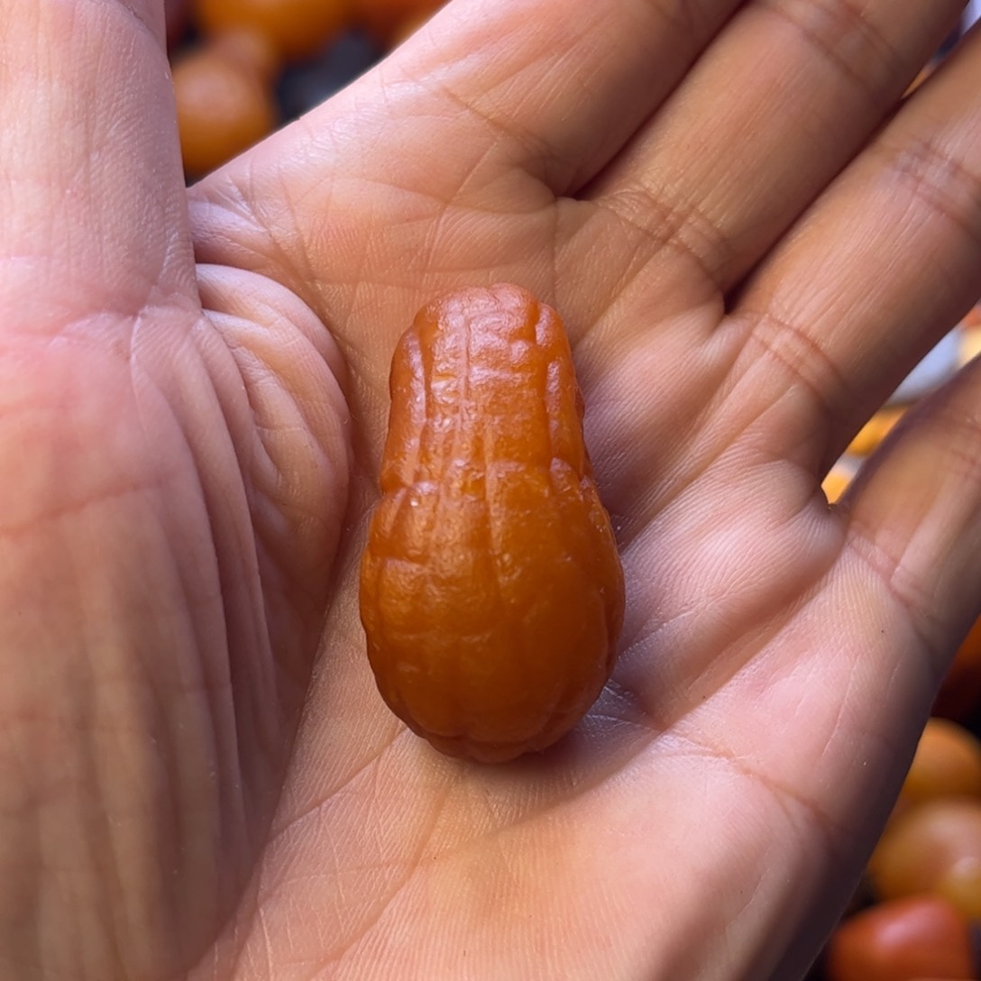 琥珀裸石未镶嵌天然蜜蜡吊坠