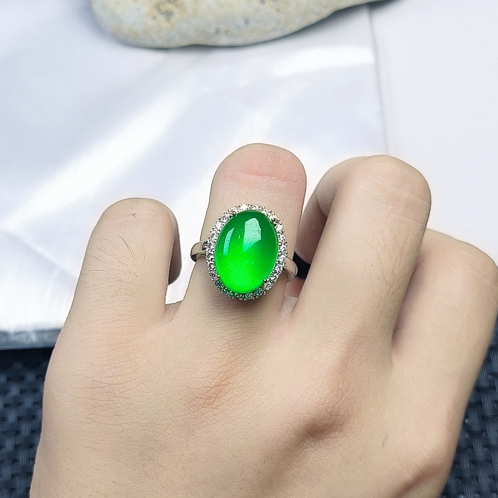 【聚宝严选】B78绿闪椭圆包边戒时尚精美精致气质百搭lj