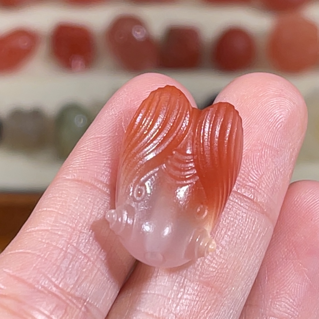 南红玛瑙未镶嵌一鸣惊人14.6x21.4x9.7mm