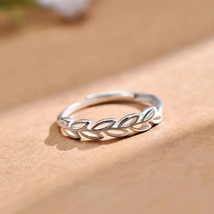 足银戒指 光面麦稻戒指女生小众气质指环百搭精致银戒简约足银990