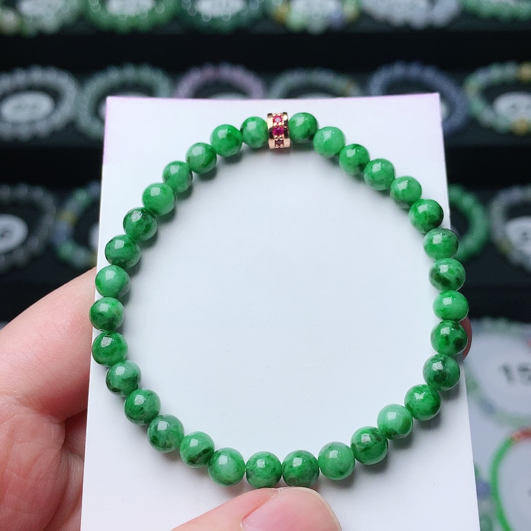 翡翠手链未镶嵌翡翠