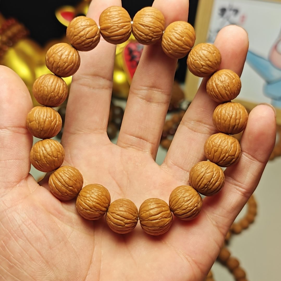 猴头核桃吊坠原皮凤羽
