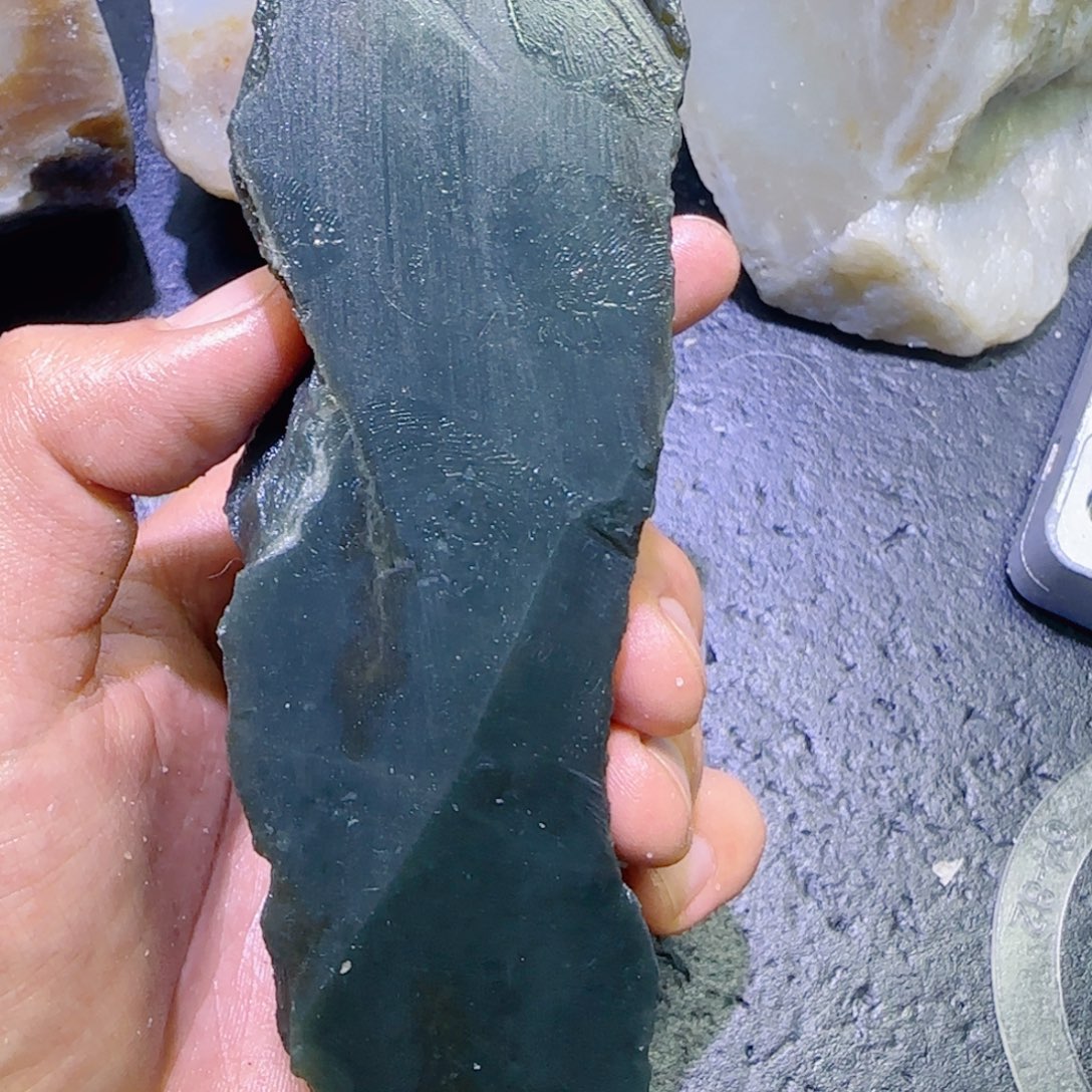 和田玉未镶嵌珠宝半成品