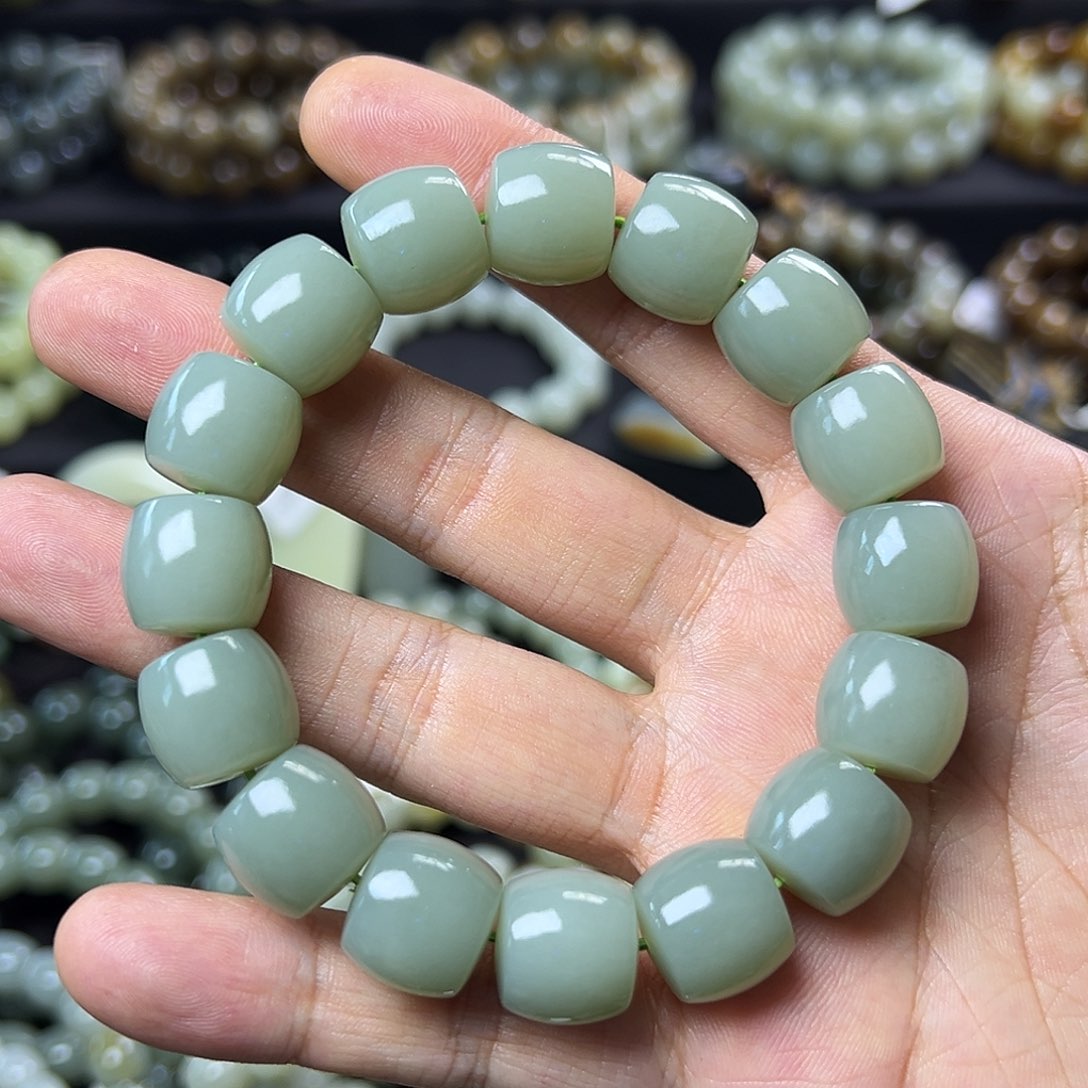 和田玉手链未镶嵌新疆且末青白葡萄肉卡14直切 油润