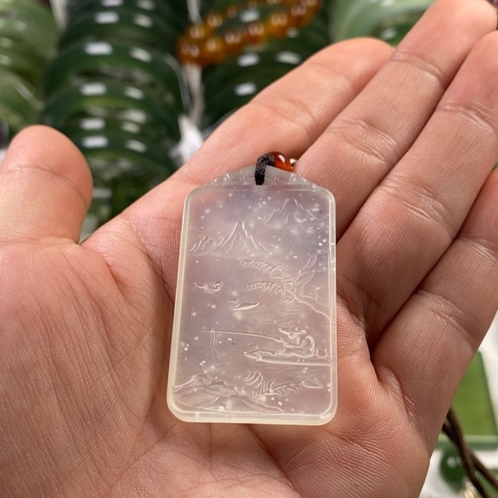 未镶嵌蛇纹石玉颈饰