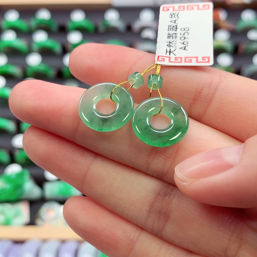 【闪购商品】未镶嵌戒指翡翠甜甜圈一对