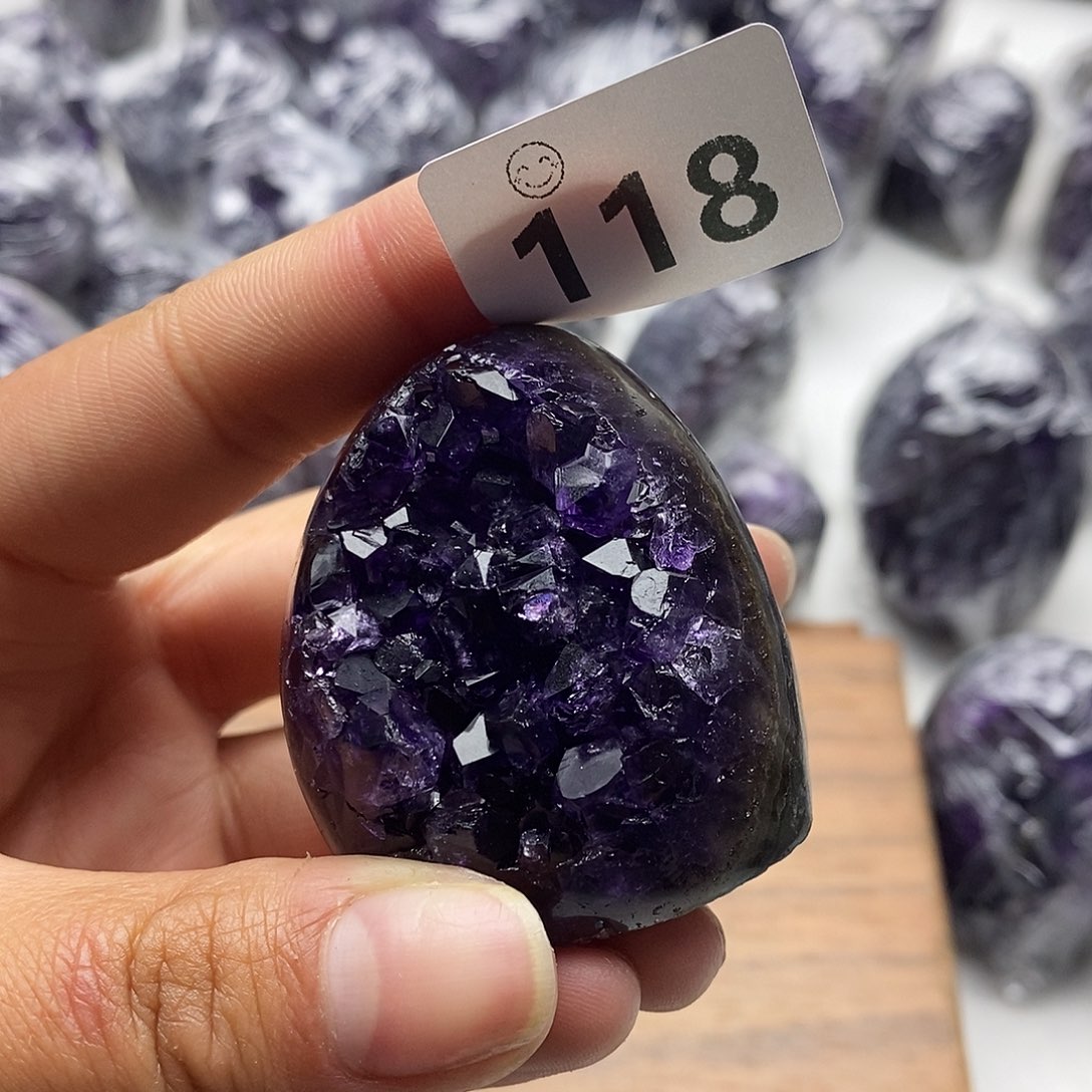 紫晶大型摆件（非配饰）未镶嵌