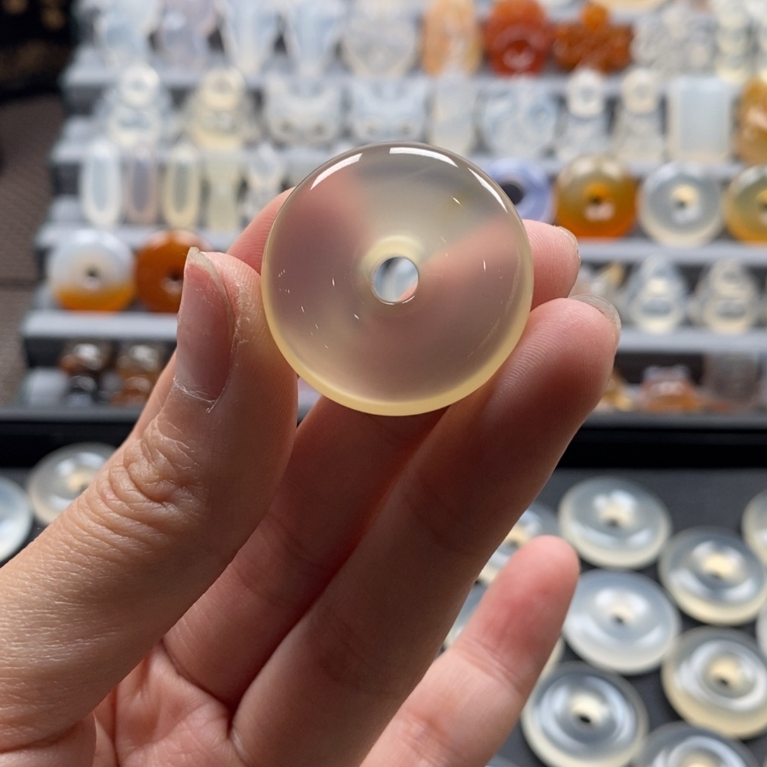 玛瑙/玉髓未镶嵌颈饰