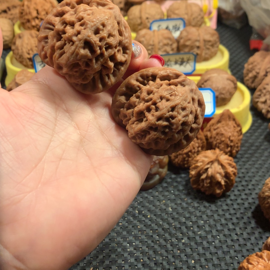 文玩核桃把件金公子