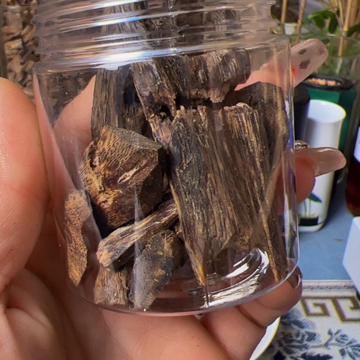 沉香沉香碎屑奇楠白棋老块料30克