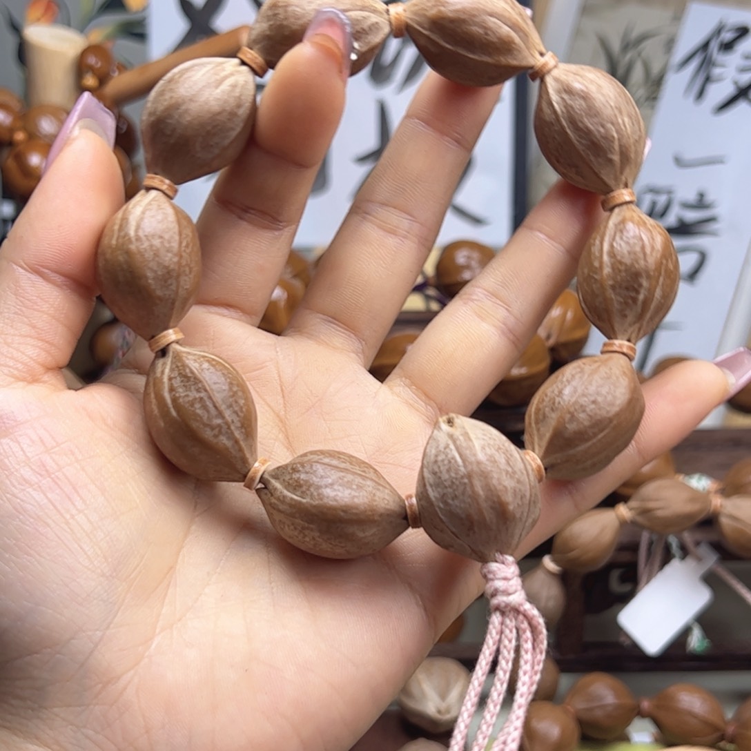 大***闲核桃19×26三花梅林铁核