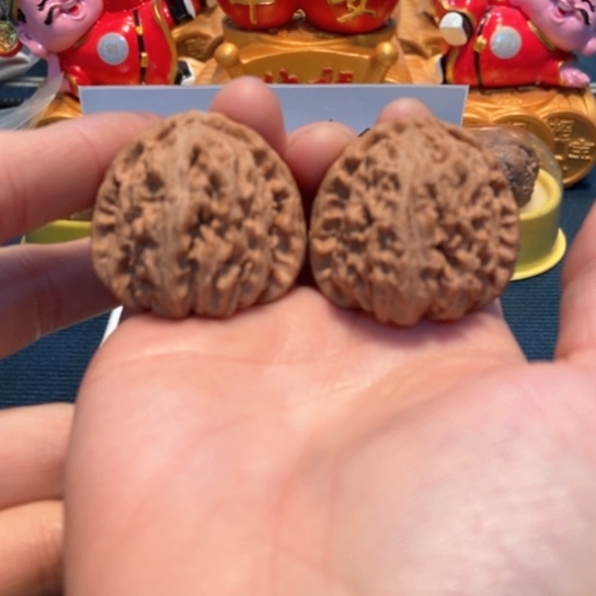 文玩核桃吊坠38三角白1000