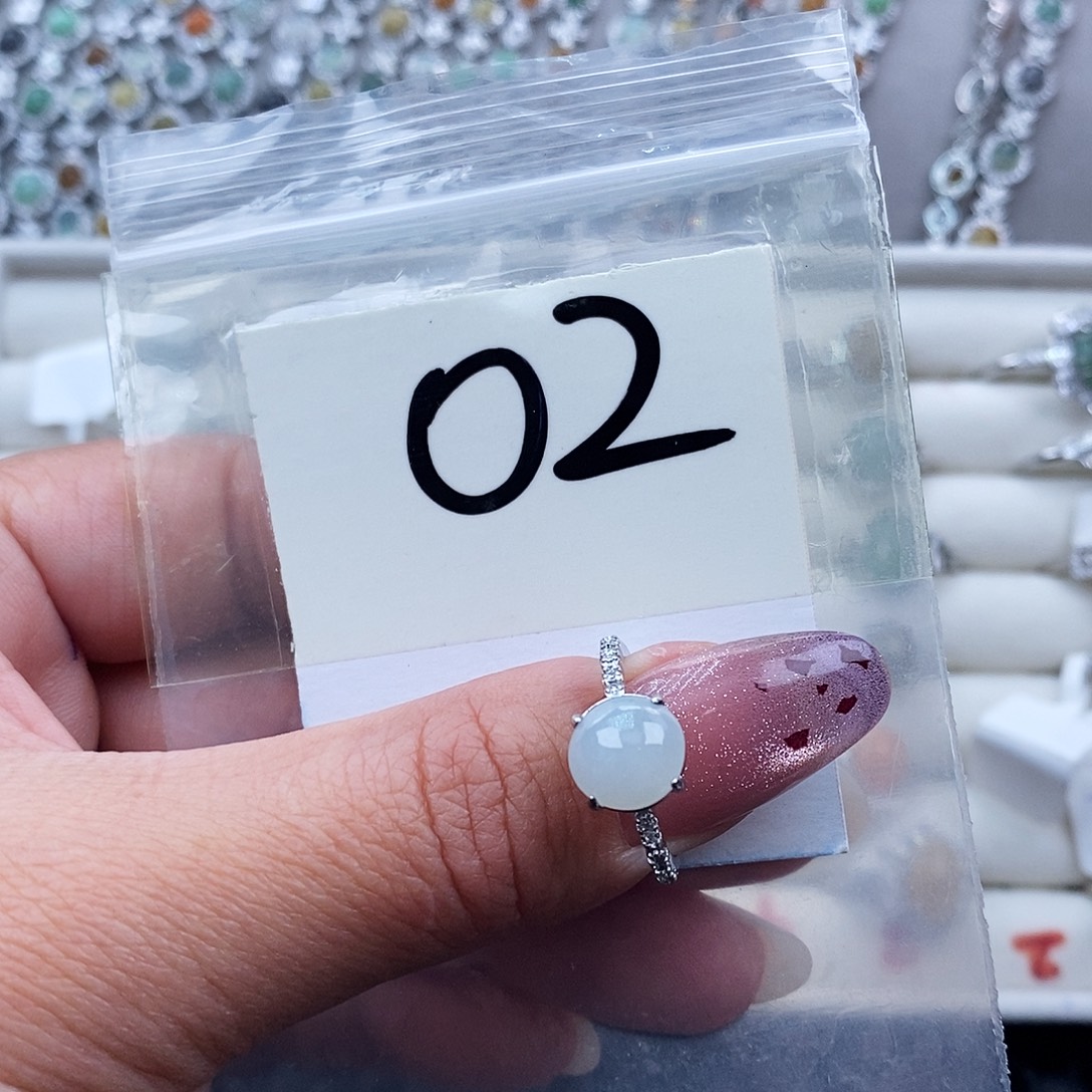 翡翠未镶嵌戒指缅甸