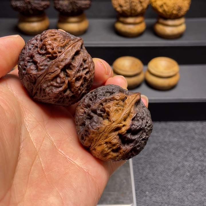 文玩核桃吊坠F老蟾头41