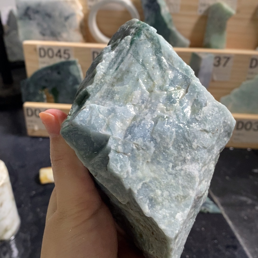 颈饰未镶嵌翡翠天然翡翠