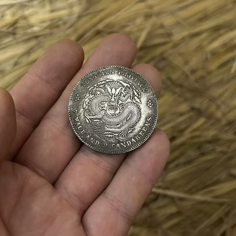 家居饰品摆件        家居饰品摆件       现代工艺品摆件822