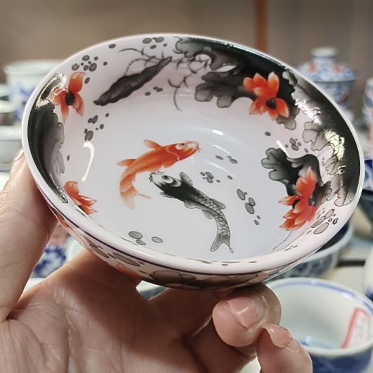 景德镇陶瓷荷花鱼