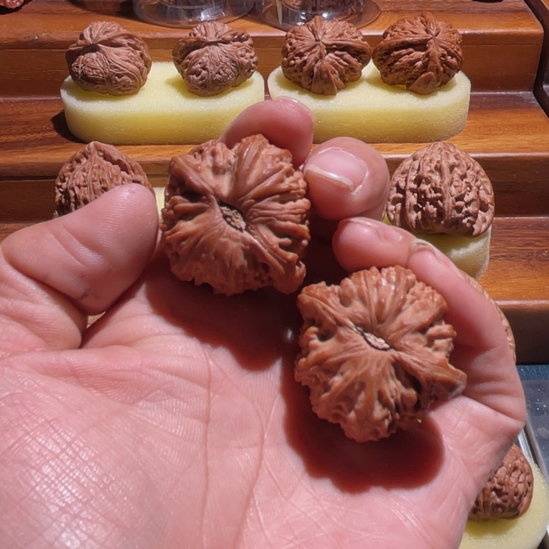 所***以文玩核桃吊坠38全品白狮子