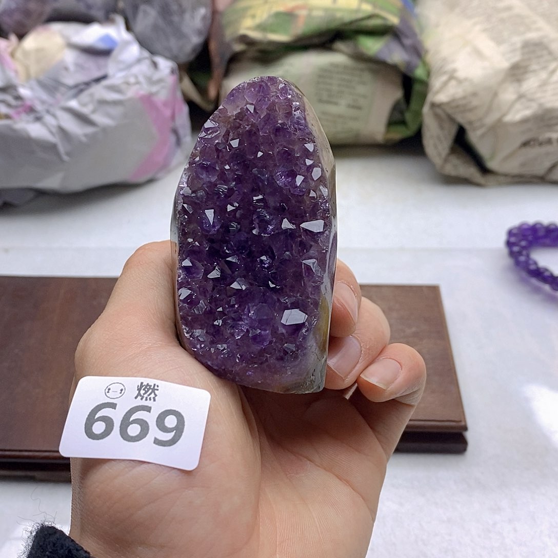 紫晶大型摆件（非配饰）未镶嵌