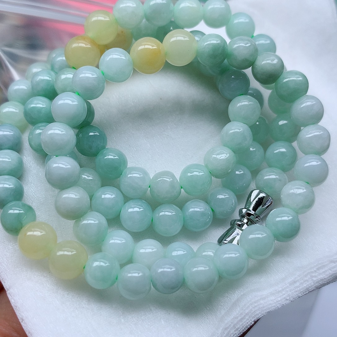 翡翠颈饰未镶嵌手串