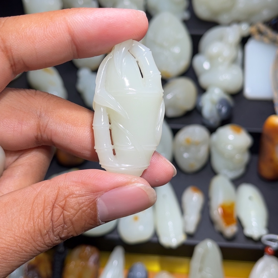 和田玉颈饰未镶嵌袁*生