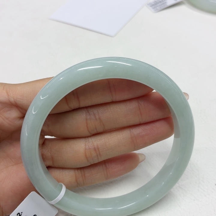 翡翠未镶嵌手镯缅甸翡翠手镯66.2大圈口