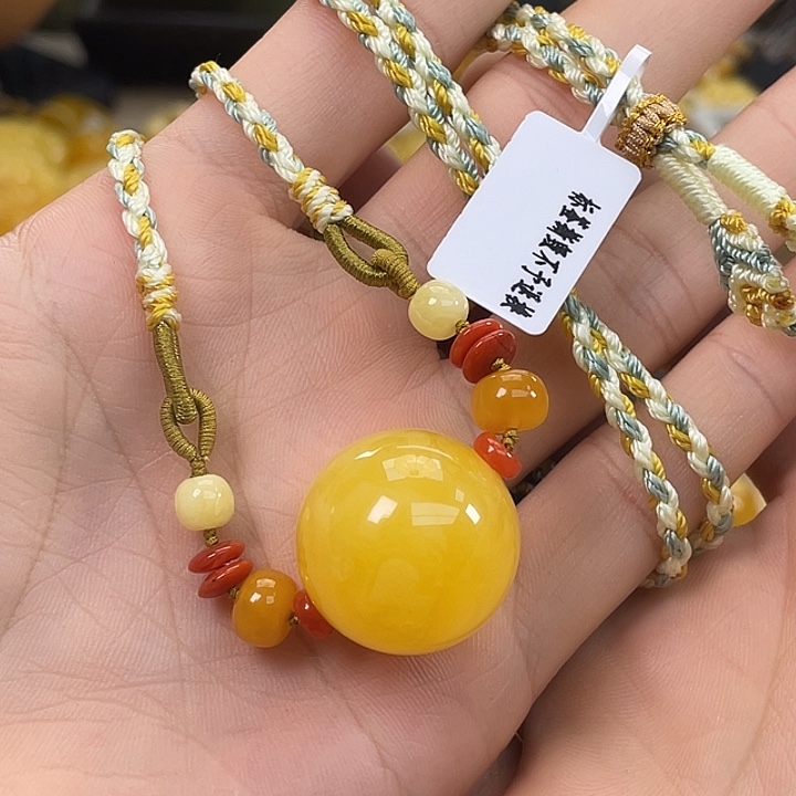 琥珀未镶嵌珠宝奇石J