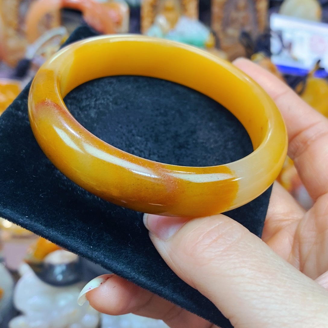 未镶嵌石英质玉（黄龙玉）吊坠(不含链)