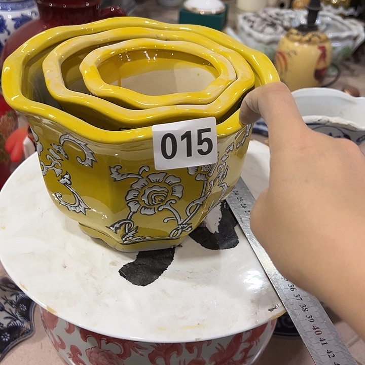 瓷片瑕。。。。。。。。。。。。。。