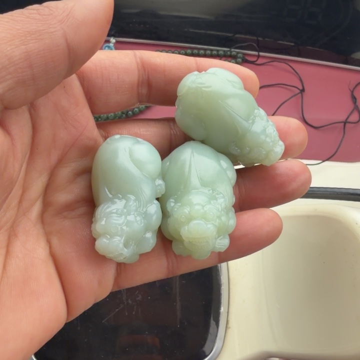 和田玉未镶嵌颈饰定制