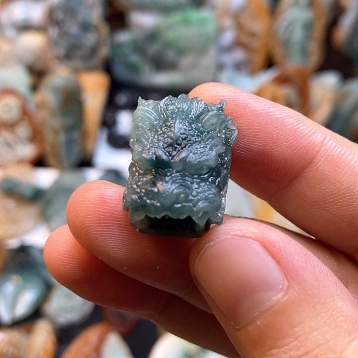 定制翡翠未镶嵌特色28