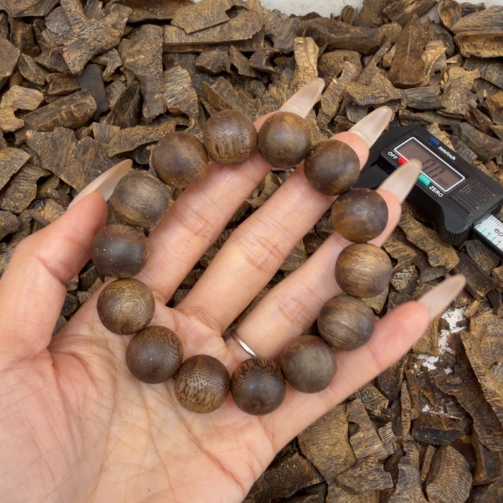 沉香沉香香囊张勺子1.6