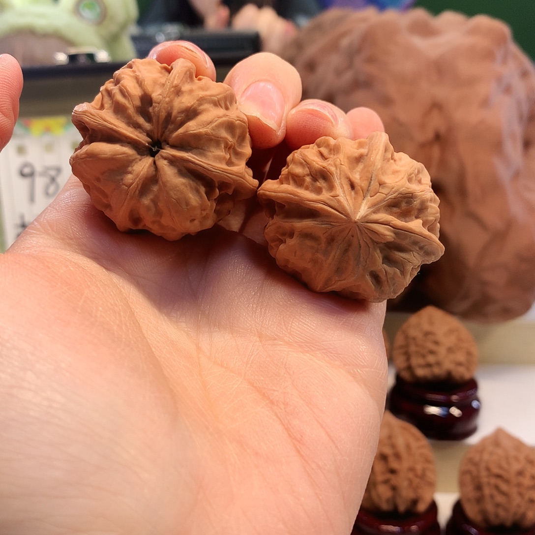 桃核吊坠曹大龙四棱