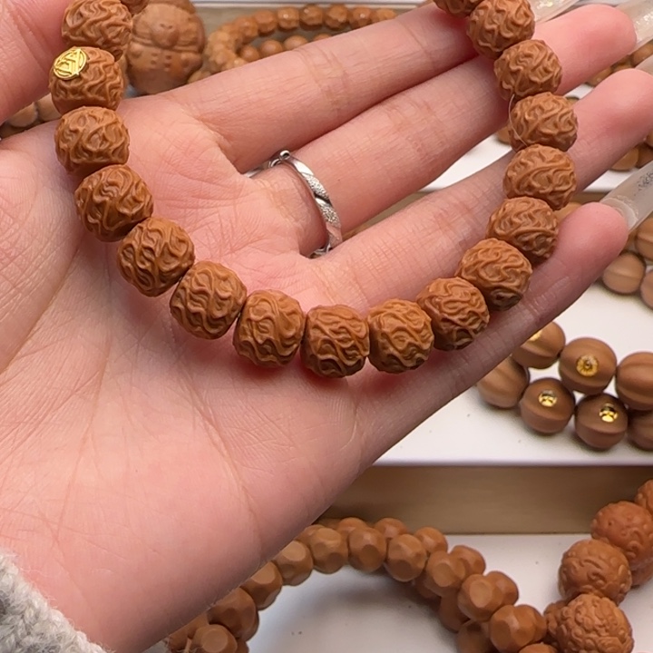 猴头核桃吊坠全品单标小虎须毕业级