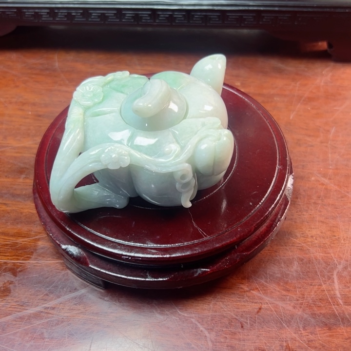 翡翠摆件未镶嵌翡翠