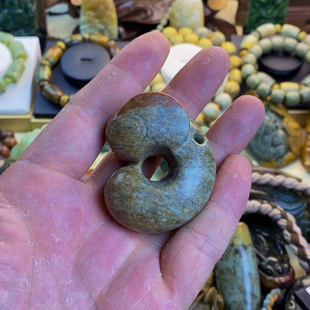 岫岩河磨玉（透闪石质玉）手把未镶嵌