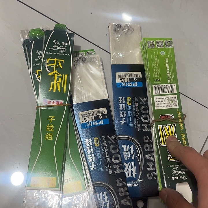 随机发10包狼王么人子线钩11111