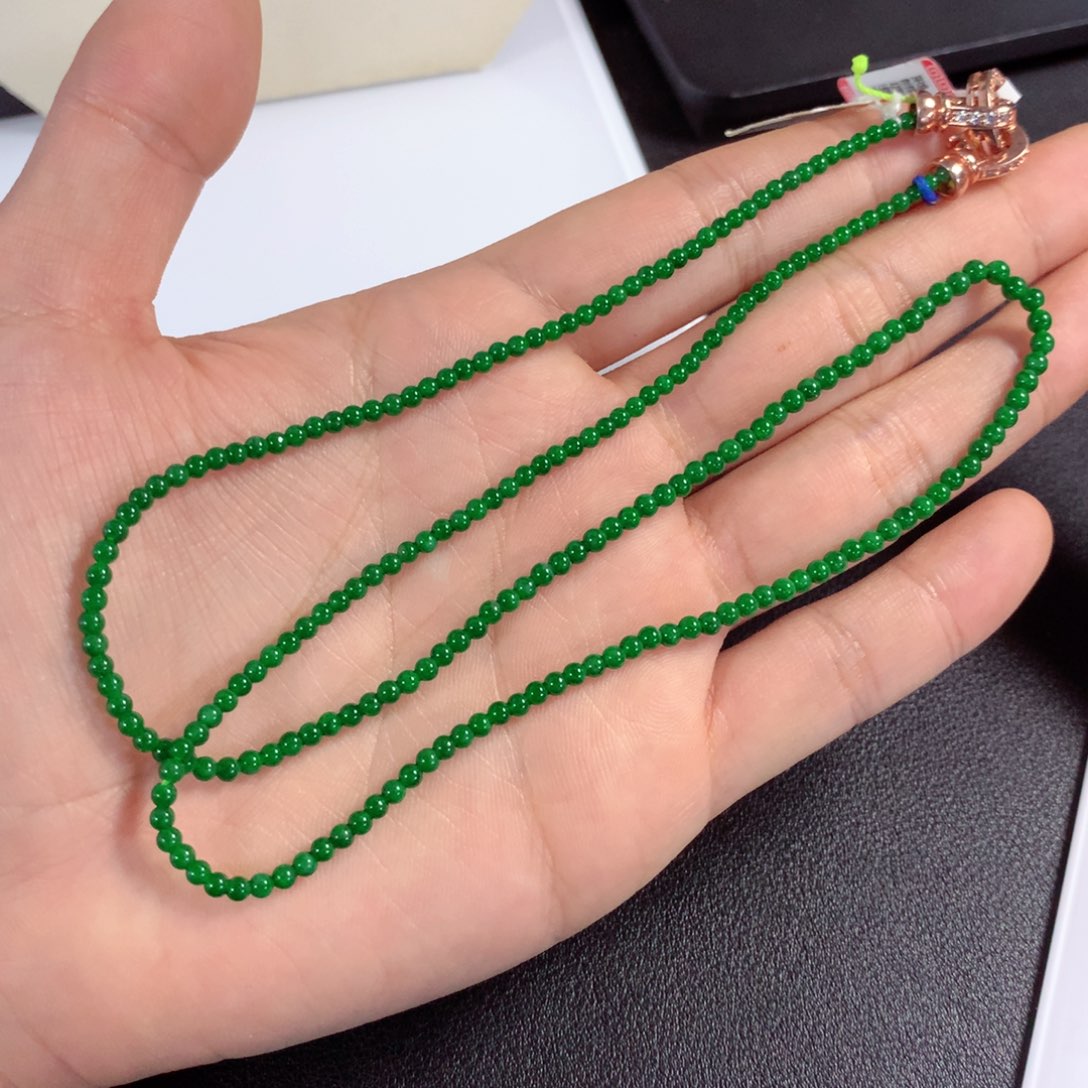 翡翠未镶嵌颈饰项链