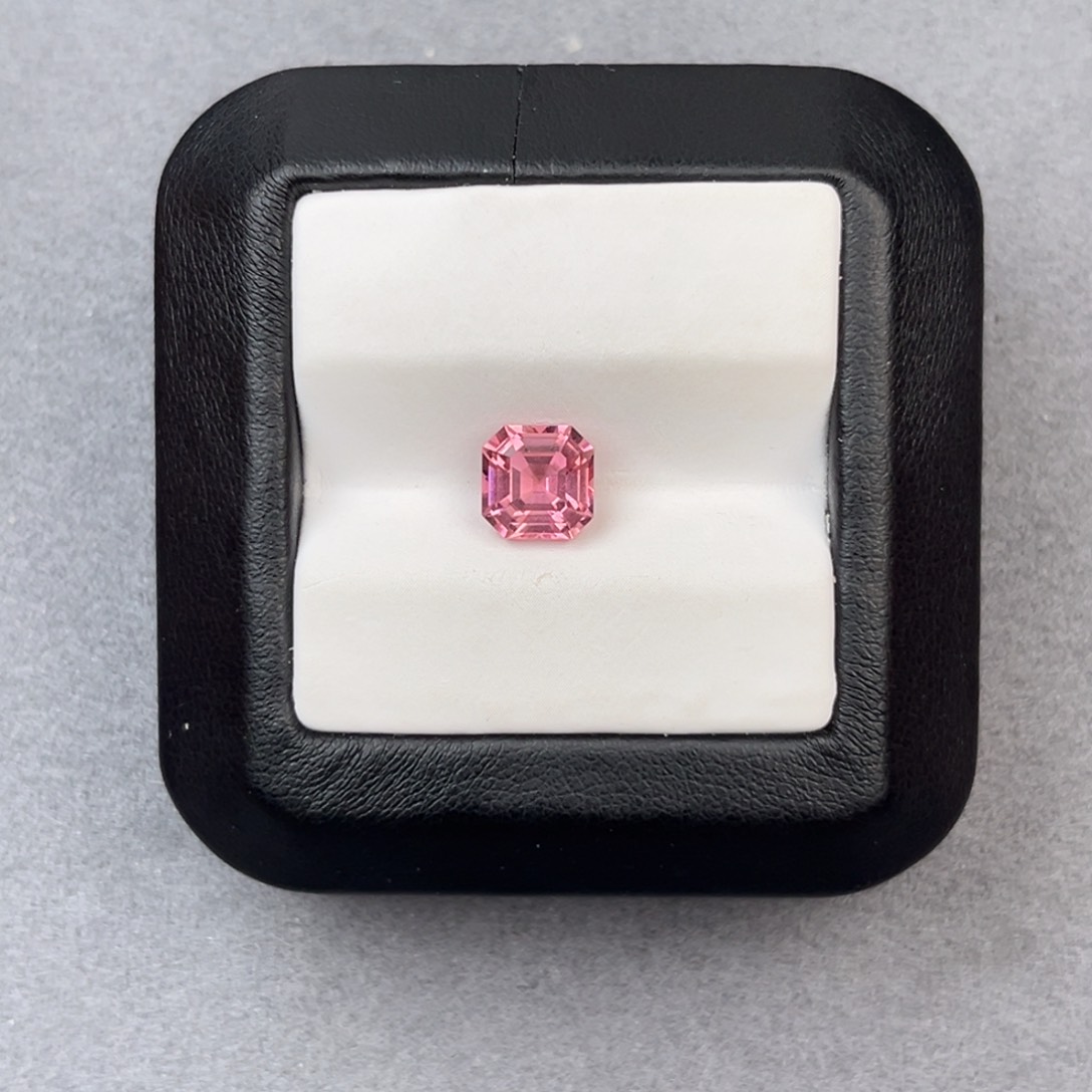 碧玺珠宝半成品未镶嵌天然全净无瑕2.02CT