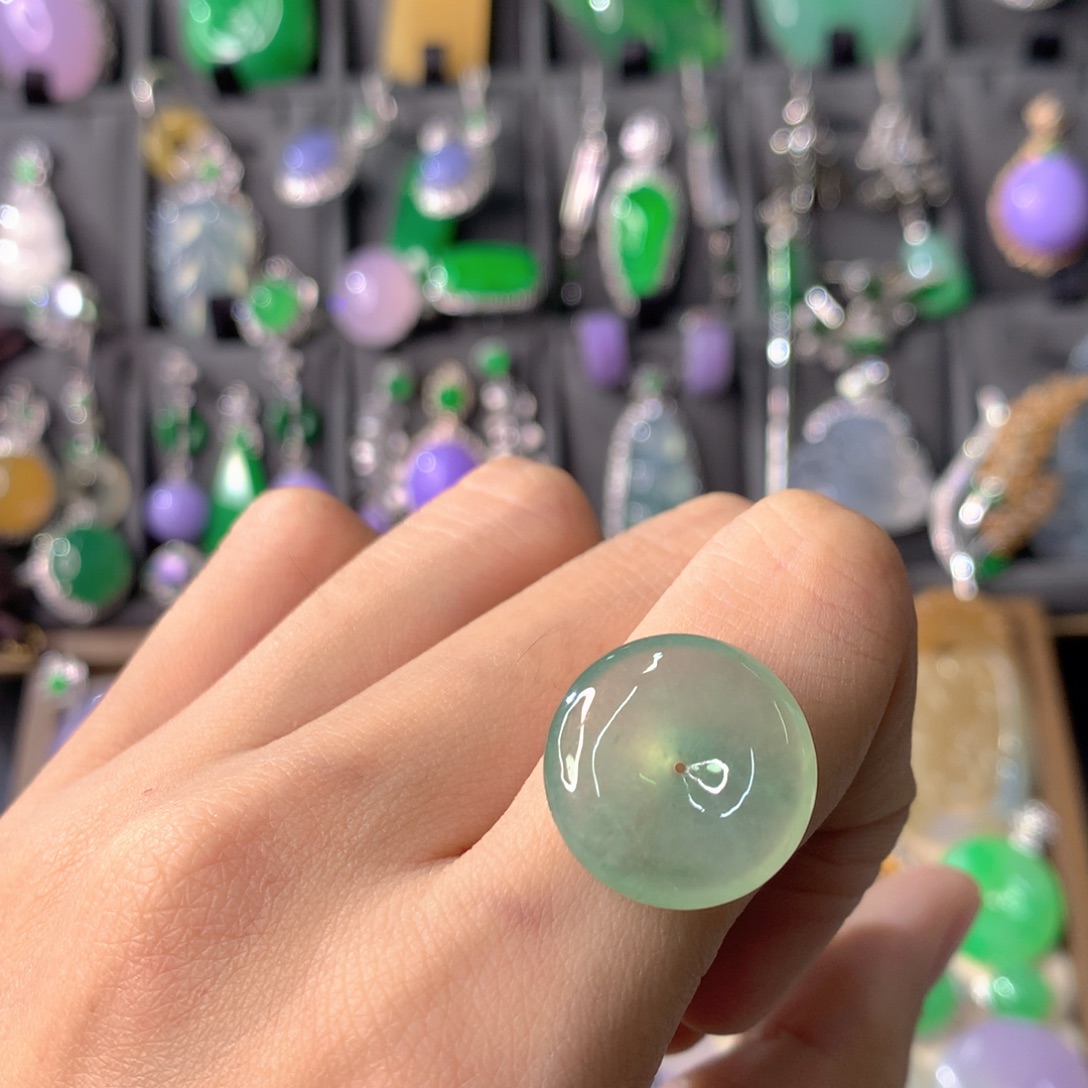 翡翠未镶嵌吊坠(不含链)