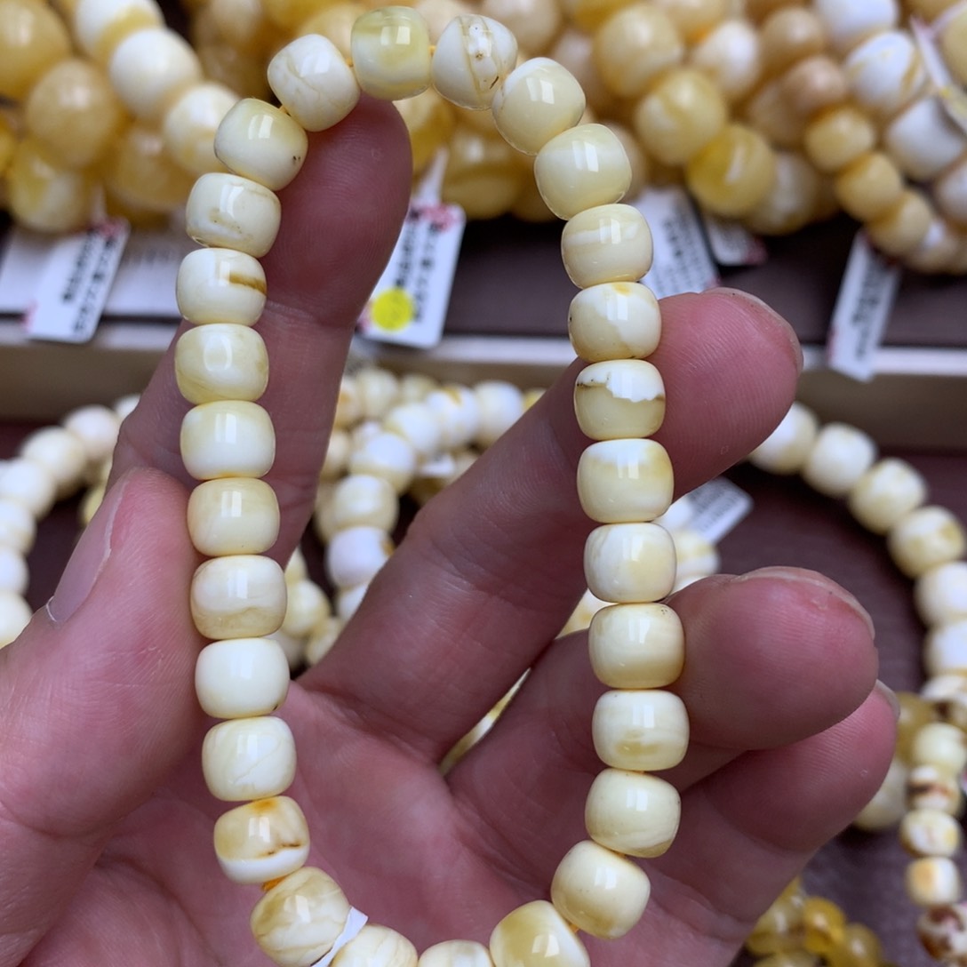 琥珀未镶嵌珠宝奇石6