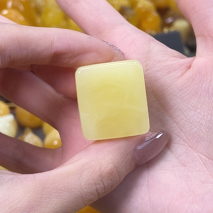 琥珀未镶嵌珠宝奇石琥珀蜜蜡J