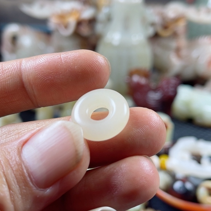 和田玉未镶嵌颈饰随*