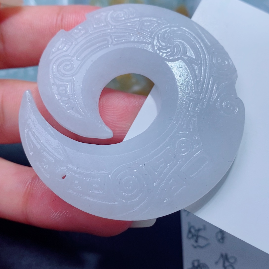 定制翡翠吊坠未镶嵌