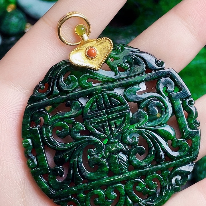 翡翠银S925镶嵌颈饰多样性